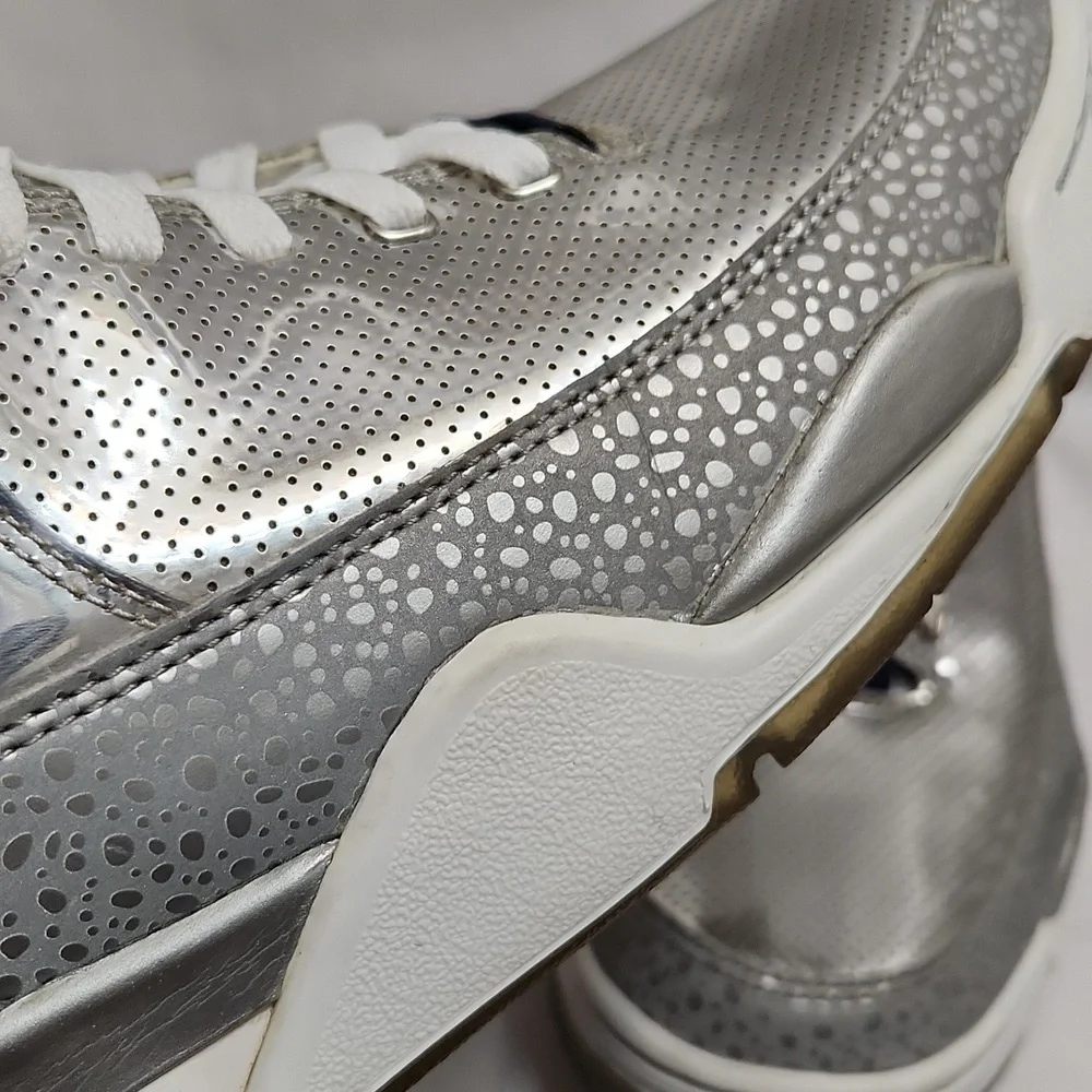 Nike Flight Squad QS Metallic Silver sneakers (mens size 10) - Picture 9 of 16